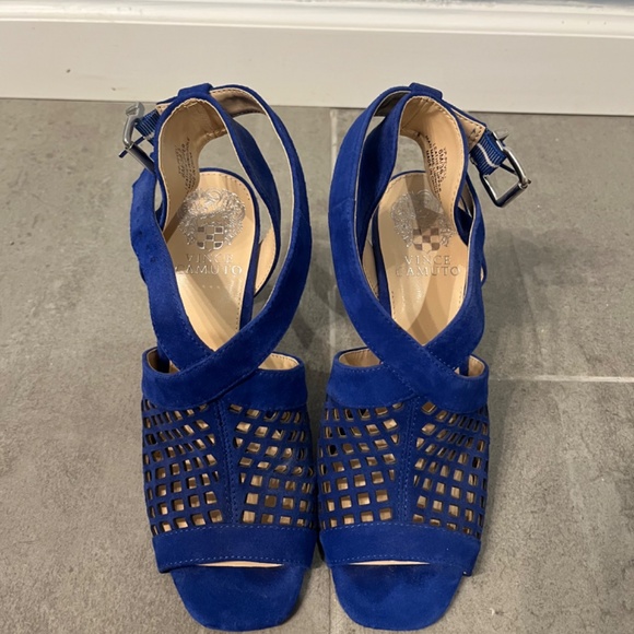 Vince Camuto blue suede heels - Picture 2 of 8
